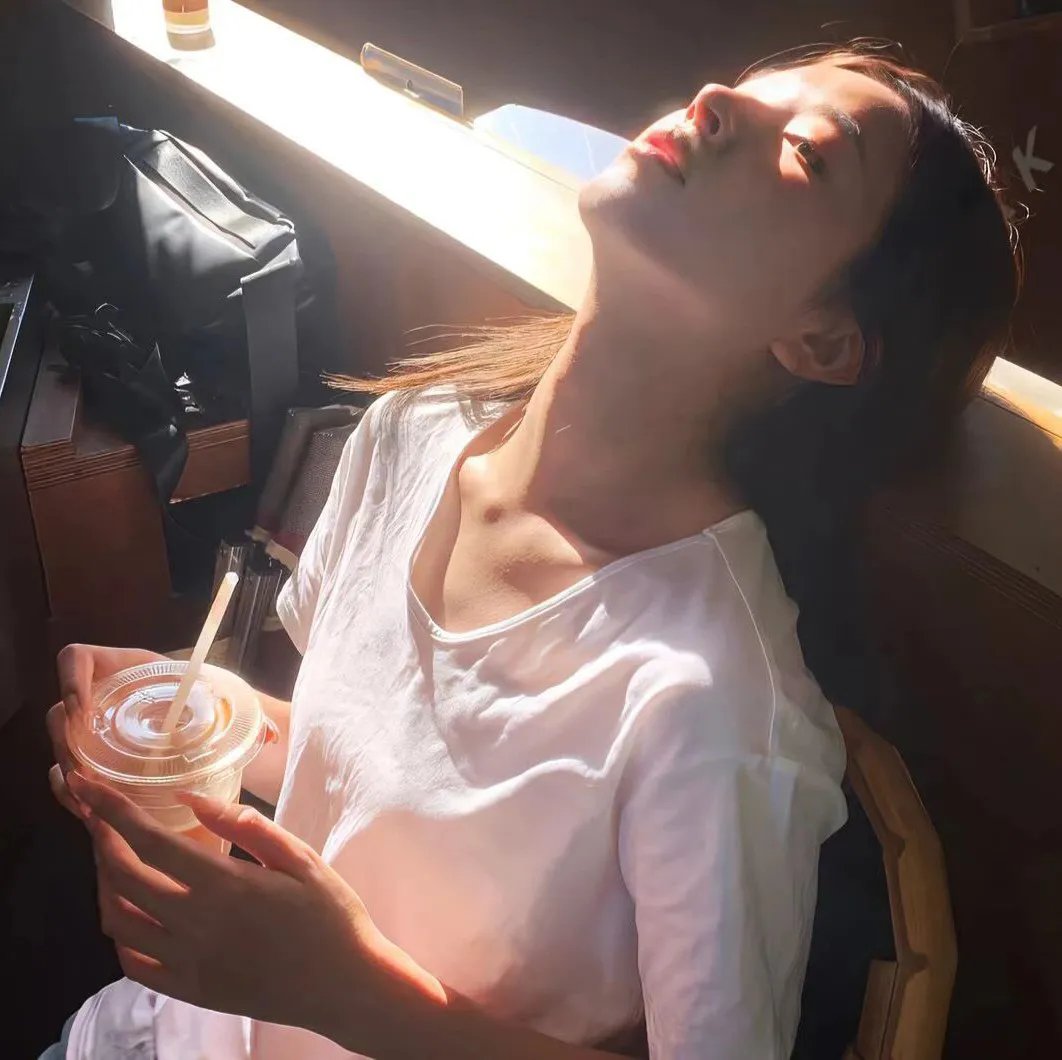 在水中